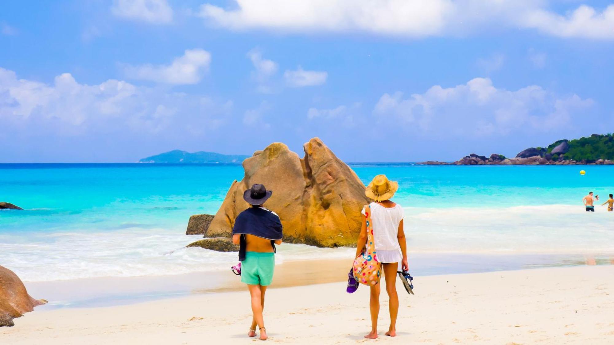 Amity * Anse Volbert Village (Praslin)